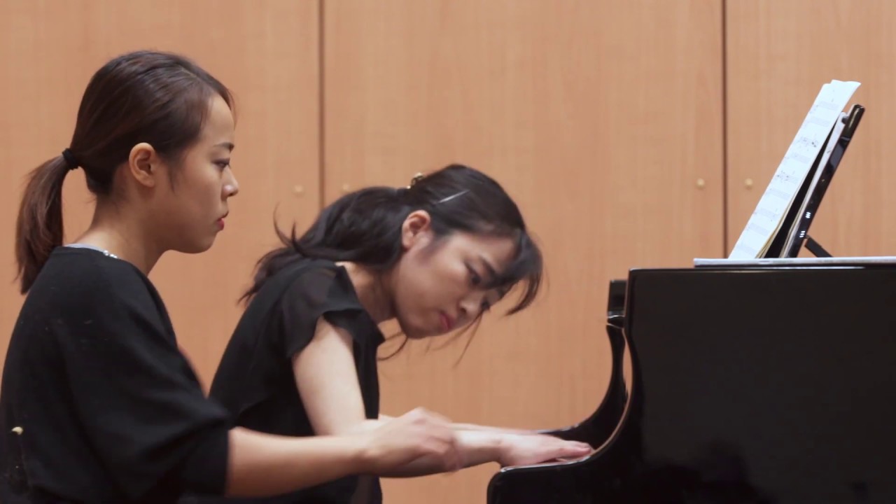 Duo KAMEI Ayano  & SATO Megumi PRIX D'HONNEUR piano 4 mains