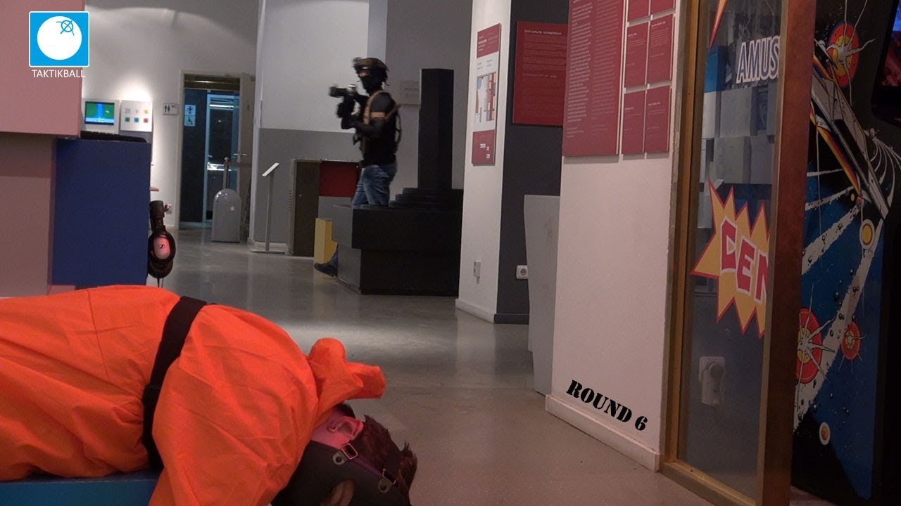 Taktikball LaserTag Computerspielemuseum 6/6