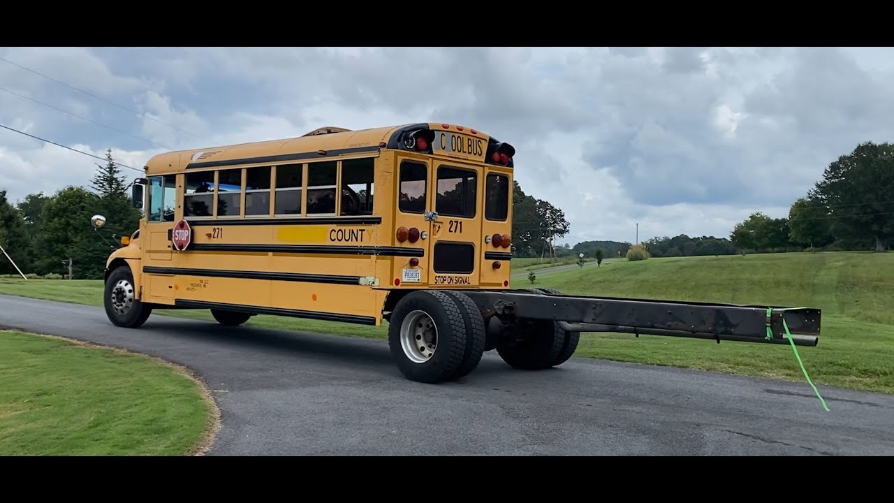 How to Shorten a Bus and Creating a Toy Hauler/Crawler Hauler Part of my School Bus Conversion Story