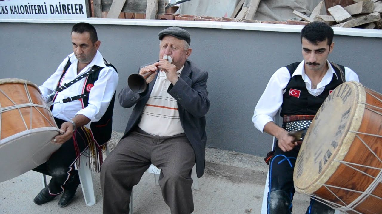 Video : Mahmut Coşkun, Boyabatlı Zurnacı Hüseyin'den ve ekibinden nostaji