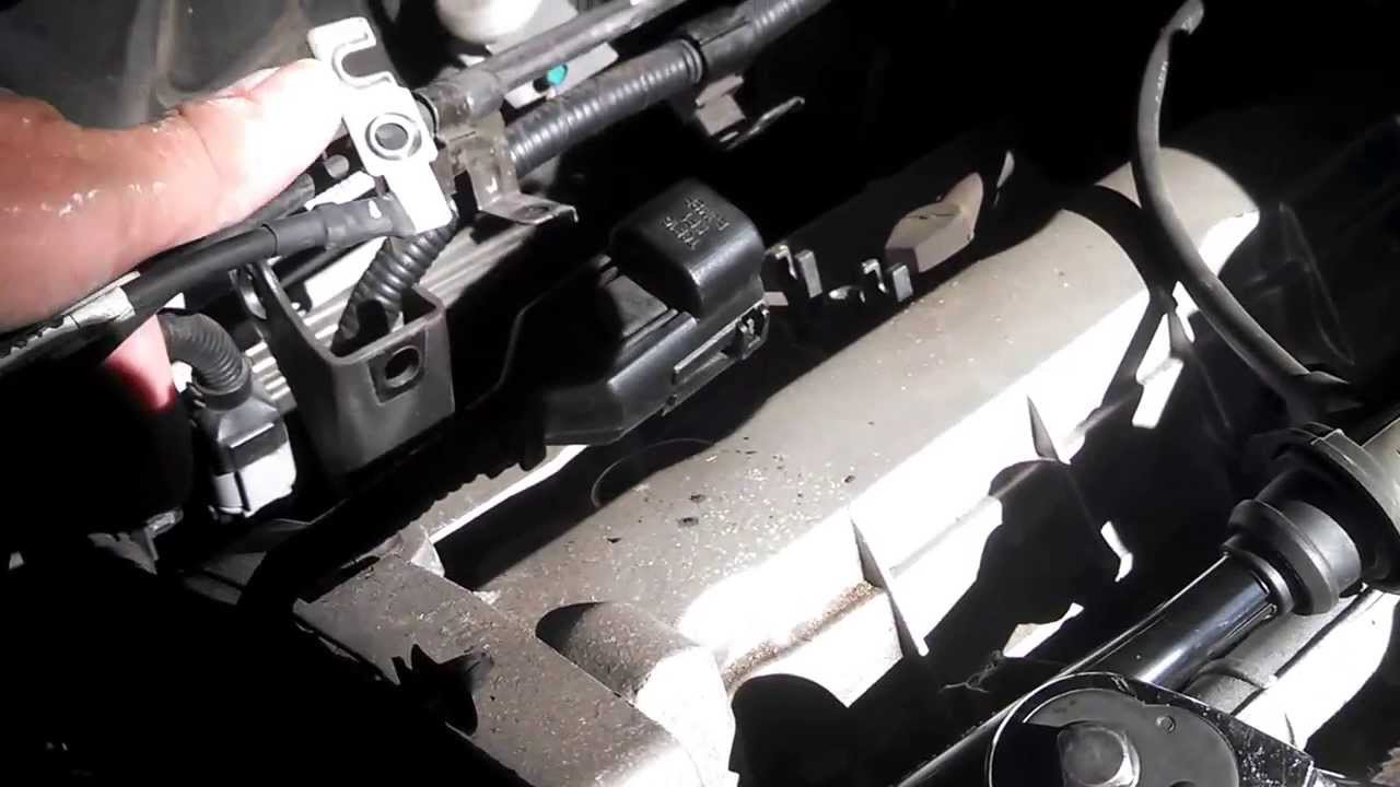 2007 Kia Sportage EX plenum/rear spark plug replacement