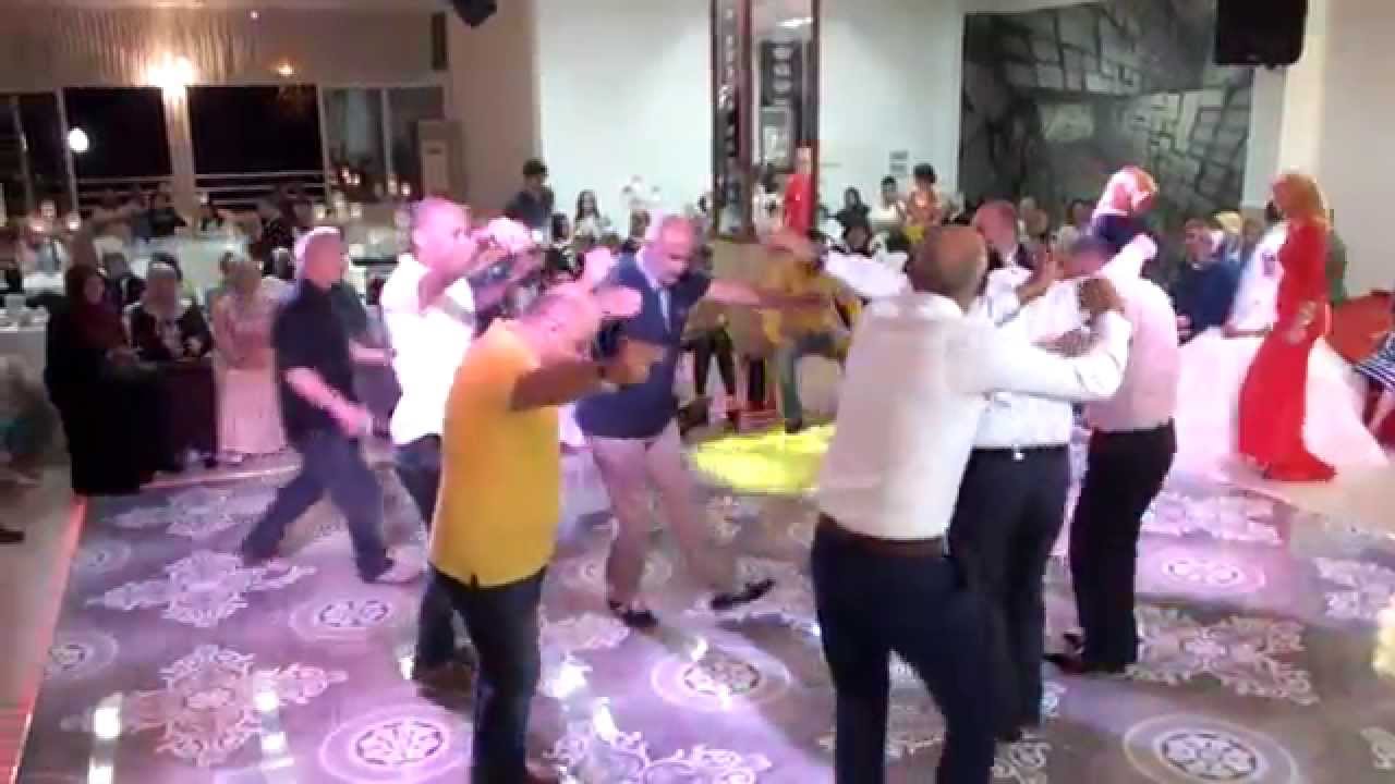 DÜĞÜN TÖRENİ  METELİK