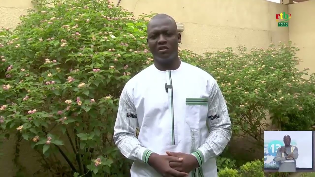 Le Capitaine Ibrahim TRAORE a accompli la prière de la Tabaski avec les soldats