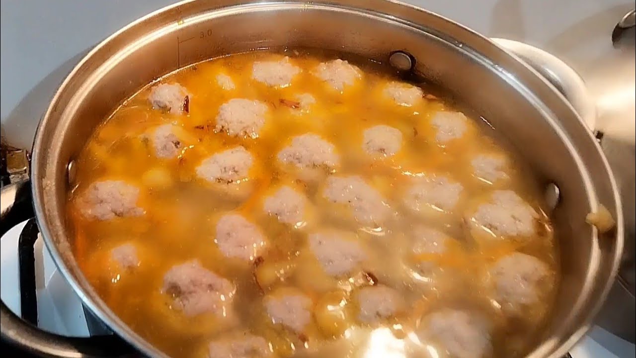 Что у нас на первое? Пшённый суп с фрикадельками