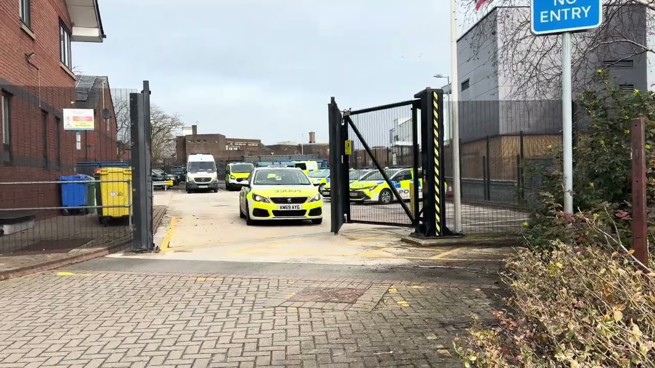 (68 Plate) Peugeot 308, seen spotted leaving Widnes Police Station.