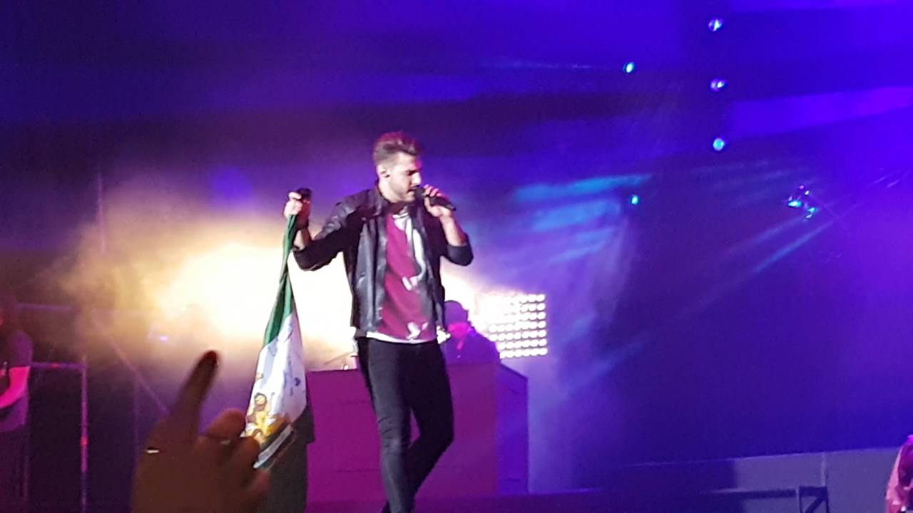 Antonio José  - Dime que me esperas / Concierto Sevilla Auditorio 15 de Octubre 2016