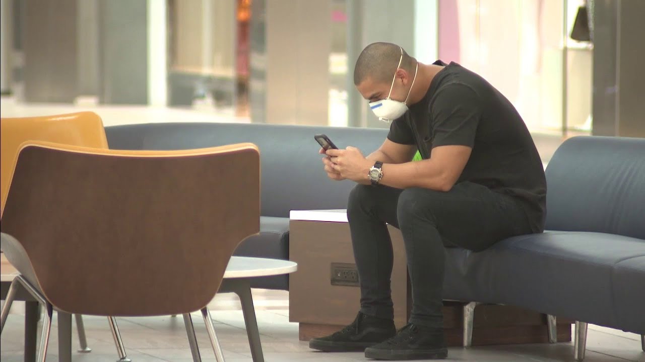 Shoppers find most Town Center at Boca Raton stores still closed