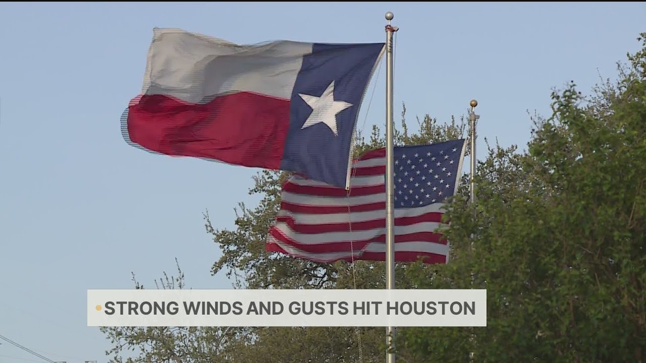 Сильный ветер вызвал двухчасовую задержку в аэропорту IAH в Хьюстоне.