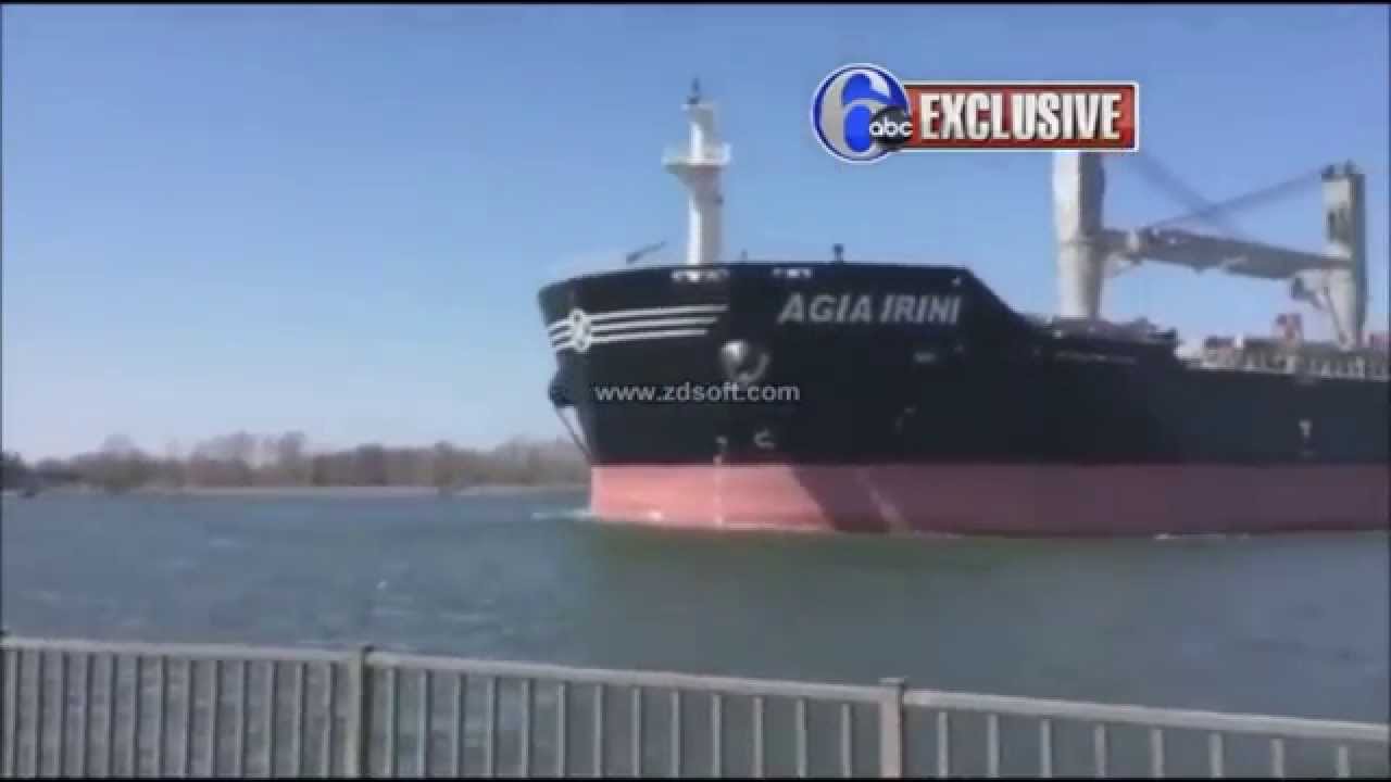 Bulk-carrier running aground in Burlington