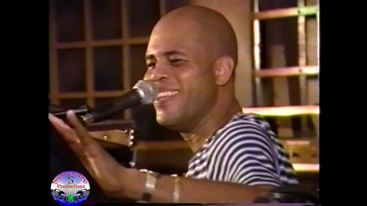 Sweet Micky Live Planet Malibu ( Myan Myan de Coupe Cloue ) Archive.