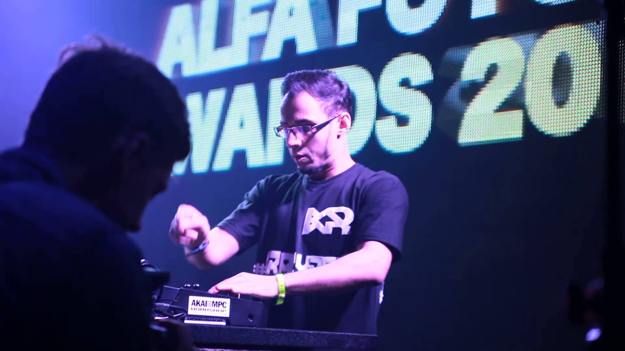 #KRAZYRAF - Alfa Future People Awards 2015 (video by #RTMmedia)