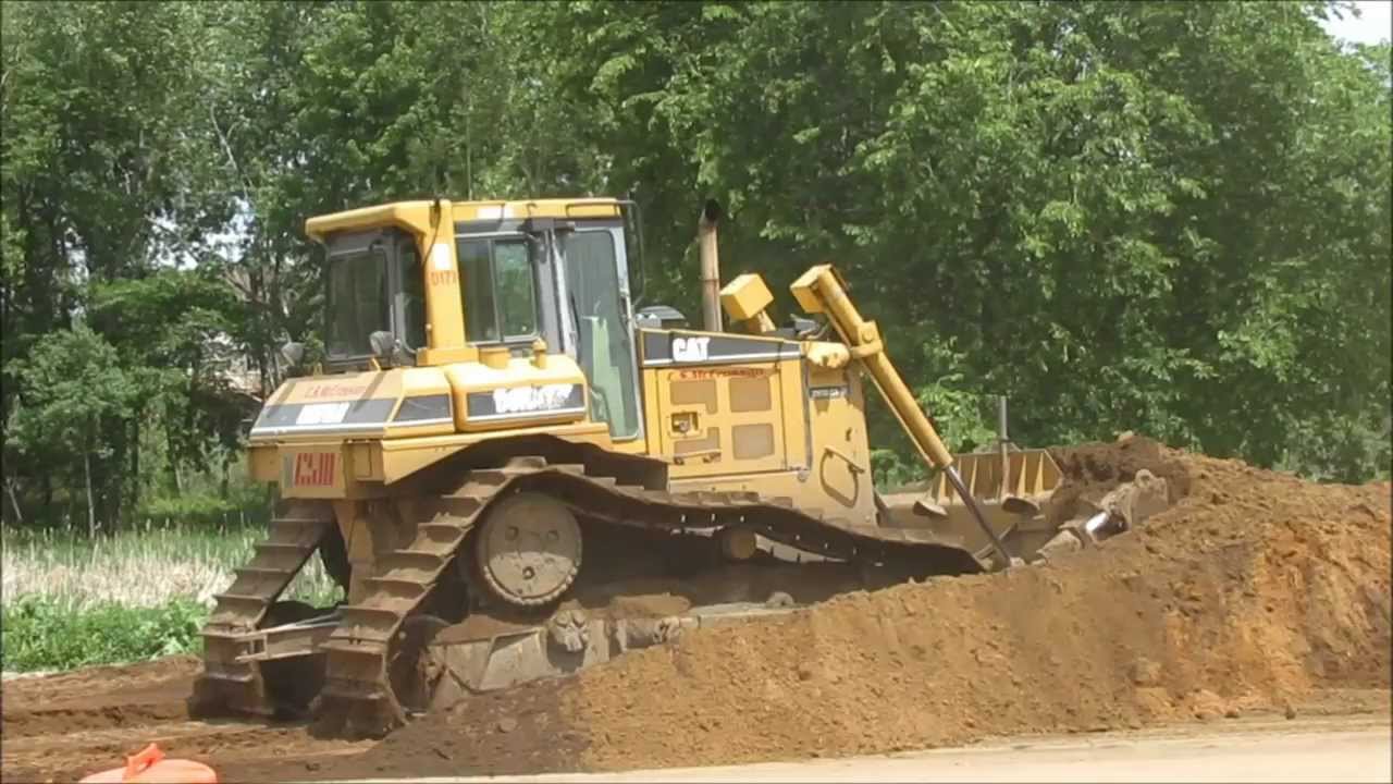 Cat D6R  Dozer Stockpiling Dirt