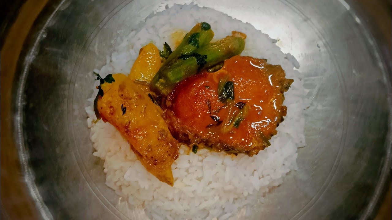 🔥রুই মাছ ডাটা আলু দিয়ে তরকারি সাথে উচ্ছে ভাজা 🔥#food #cooking #recipe #fish #lunch #foodie#trending 