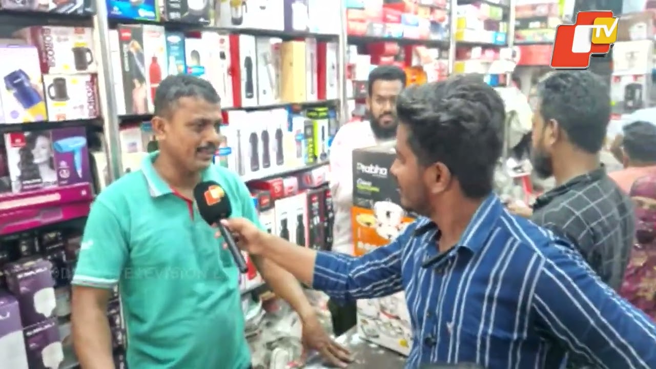 LPG Shortage Fears Spark Massive Rush for Induction Cookers at Electronics Shops in Balasore