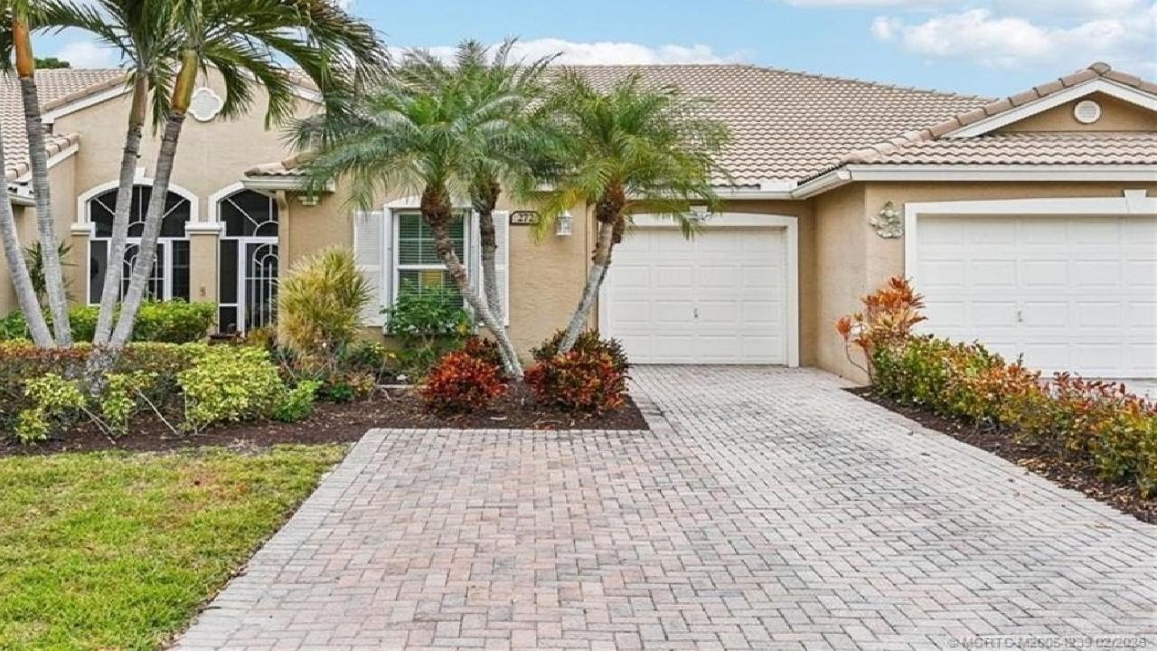 272 NW Broken Oak Trail, Jensen Beach, FL Presented by Todd Doss.
