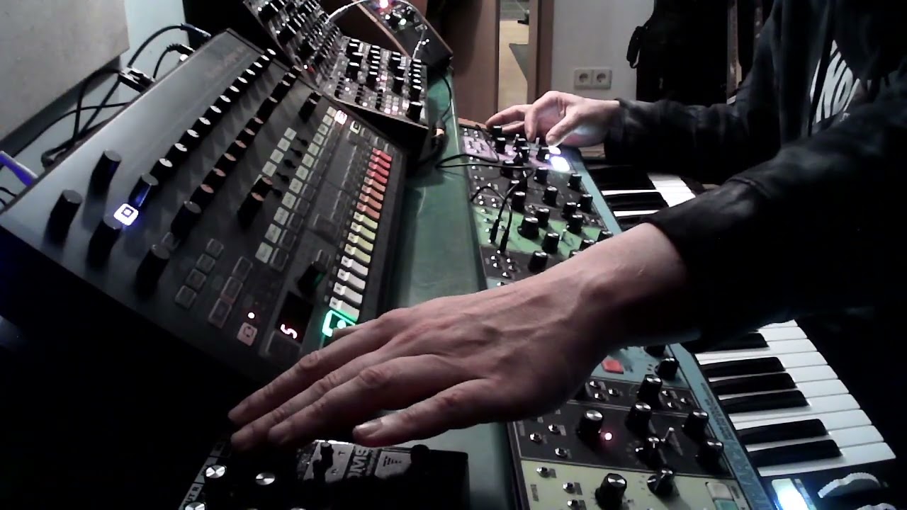 dark sunday afternoon jam - rd8, moog martriarch dfam subharmonicon
