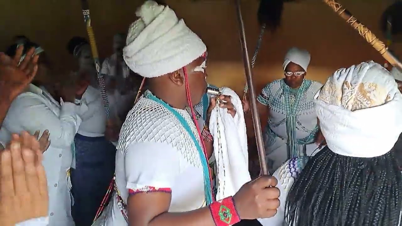 IINKONJANE ZOOFAKU - BALELE PHEZU KWENTABA