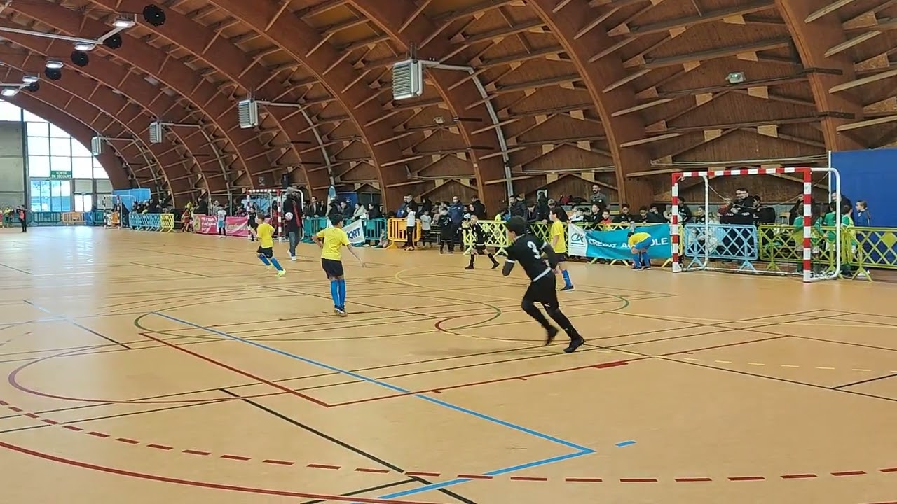 plateau futsal U10/U11: Etrat la tour sportif 1 vs CO la Rivière 1 (match 4) 24/12/24