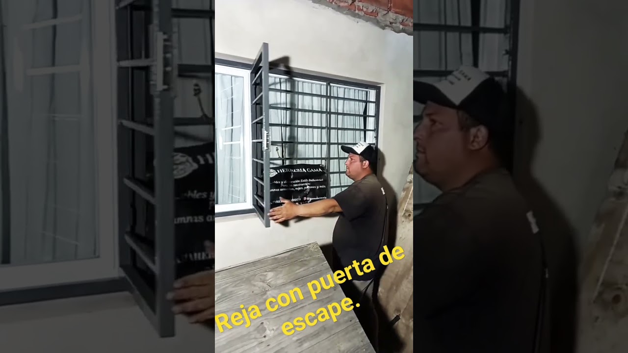 Reja de ventana con puerta de escape ( contra incendios)