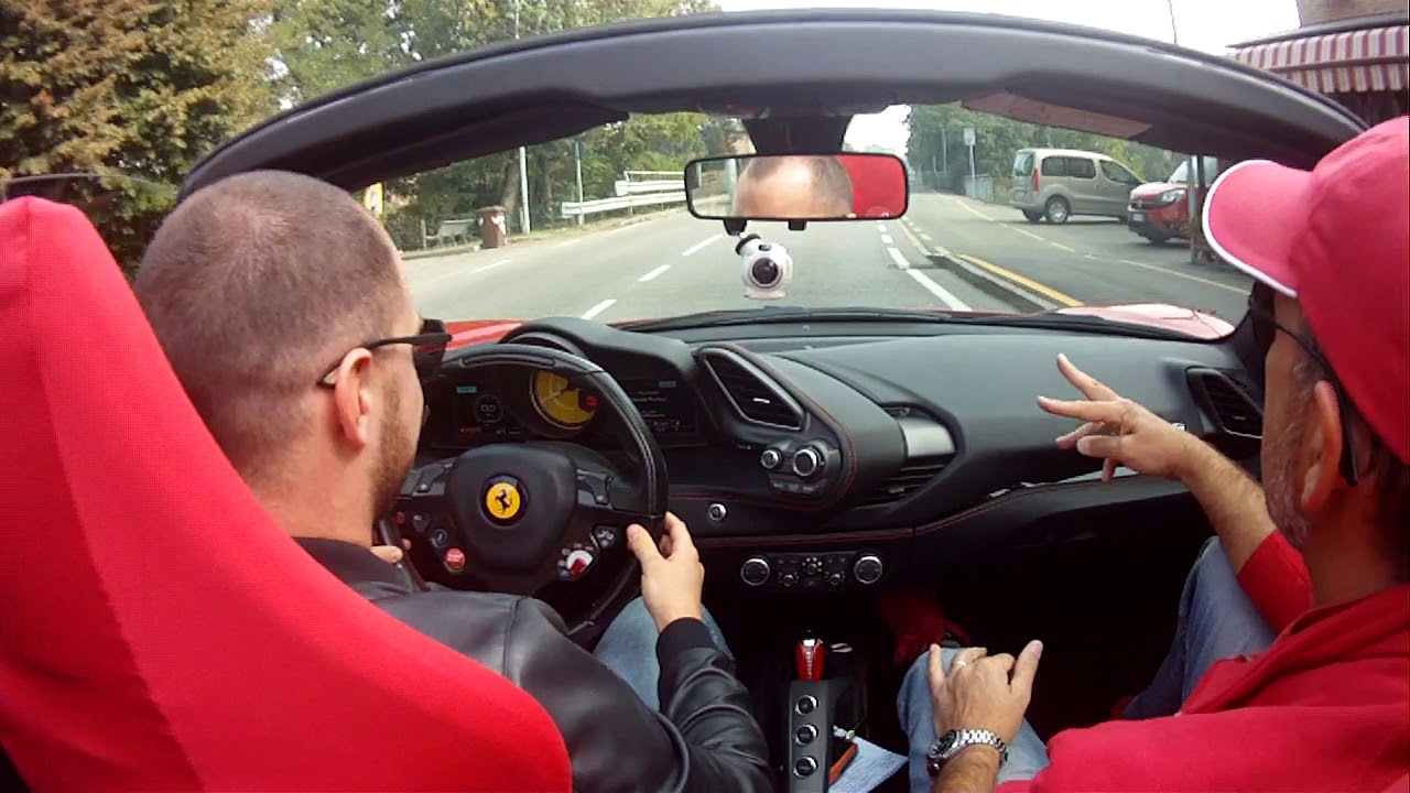 Ferrari 488 Spyder testdrive PUSHSTART Maranello