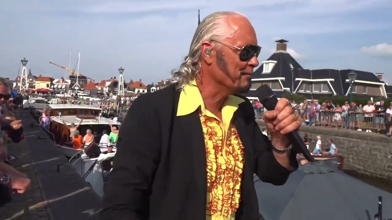 Danny in de sluis van Lemmer @wfdemol @OmropFryslan @DannyPanadero