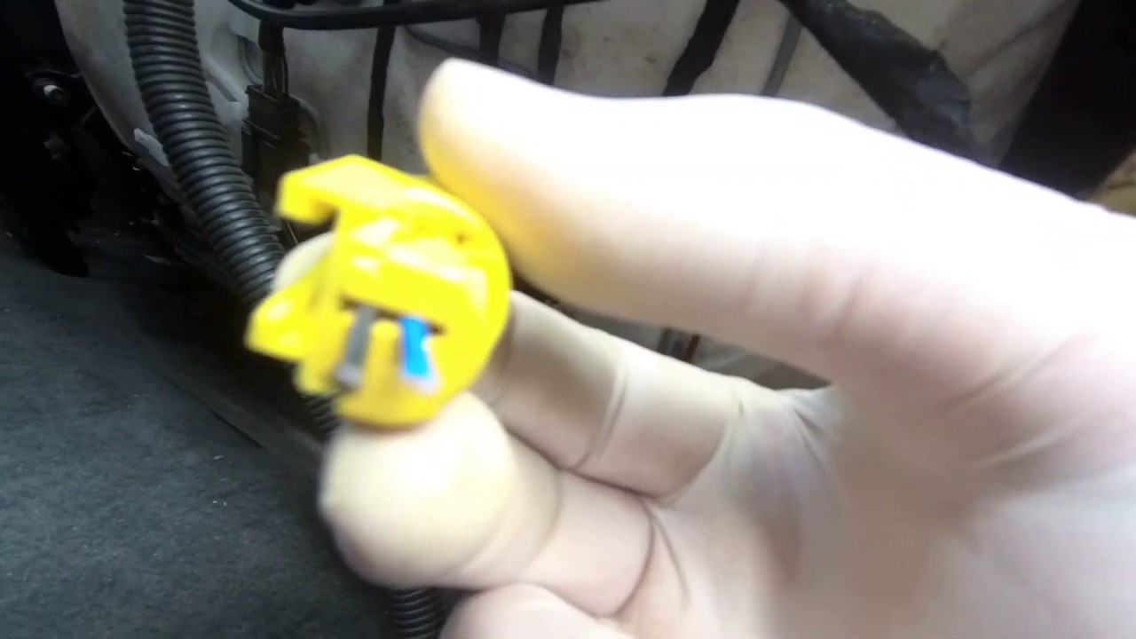 Fixing side airbag error on Audi A4 B6 & B7
