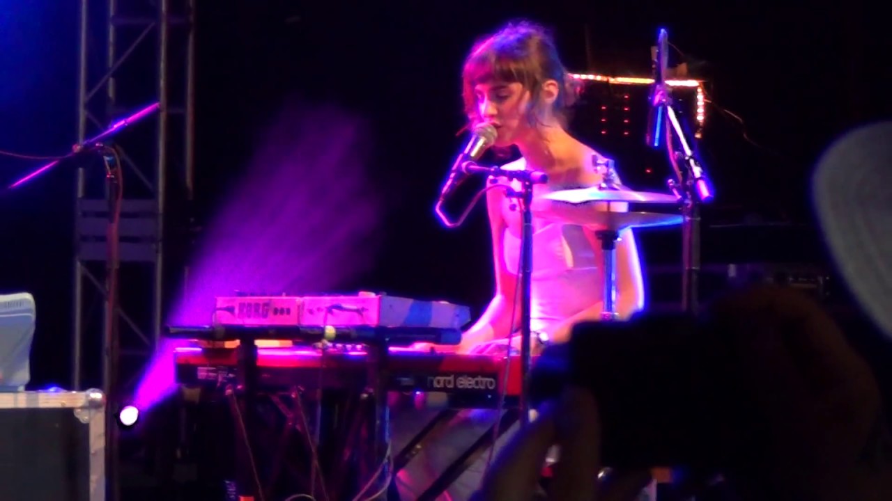 RITA REDSHOES "Choose Love" (Live @ Athena, Peace & Love 2011)