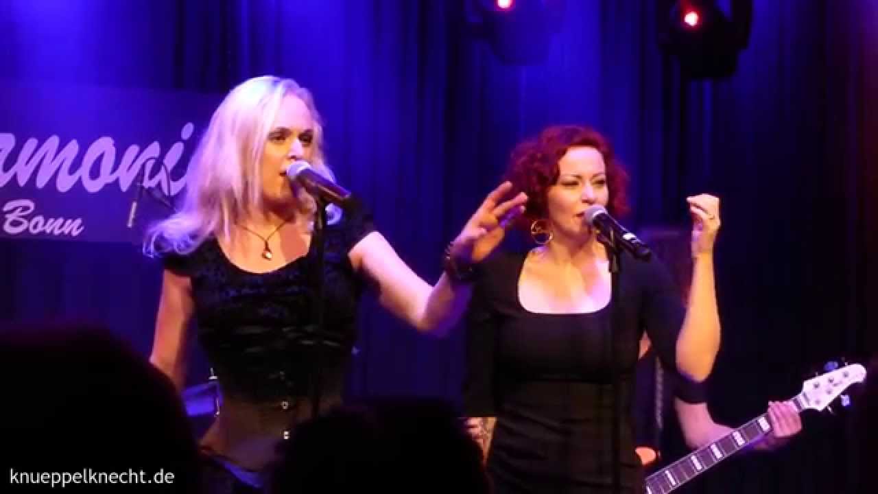 The Sirens - 1000 Miles Away - Anneke van Giersbergen feat. Liv Kristine live in Bonn