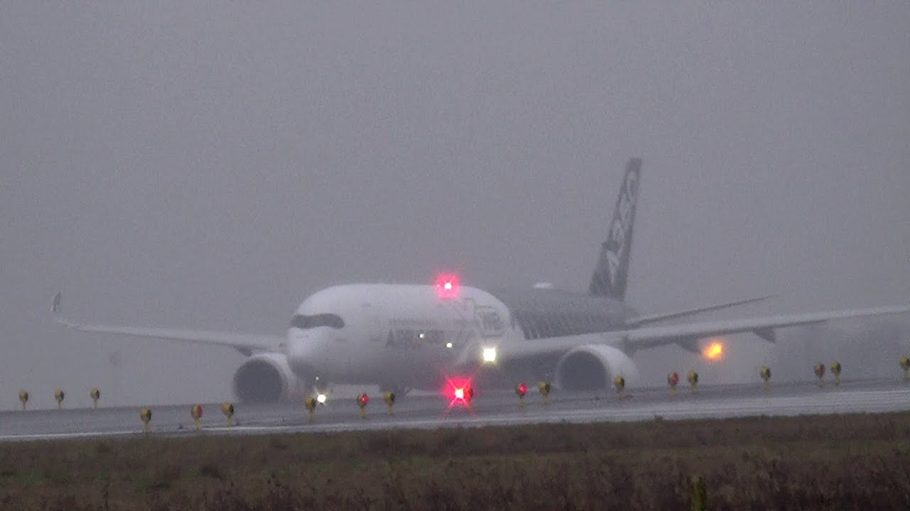 **Amazing spool up** Airbus A350 XWB take-off in Paris CDG for the first time