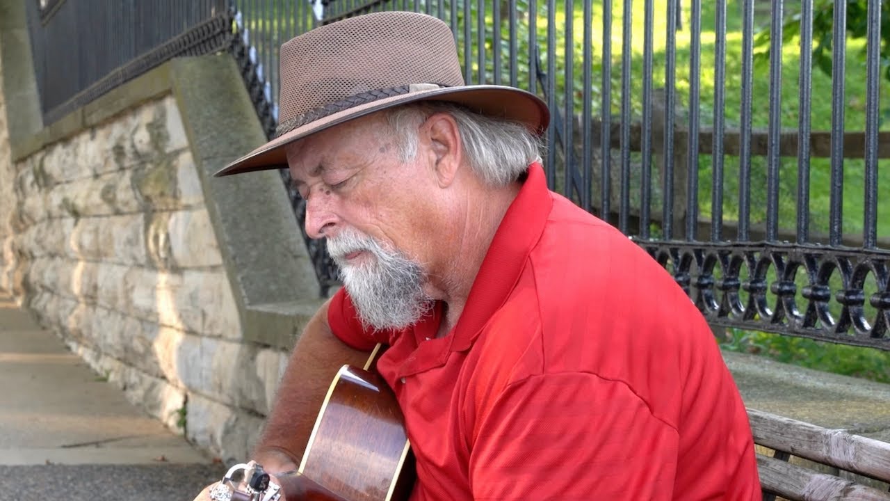 Lazy  (c)2022 Mick Byrd words and music. https://youtu.be/rmipuYZ4hfo