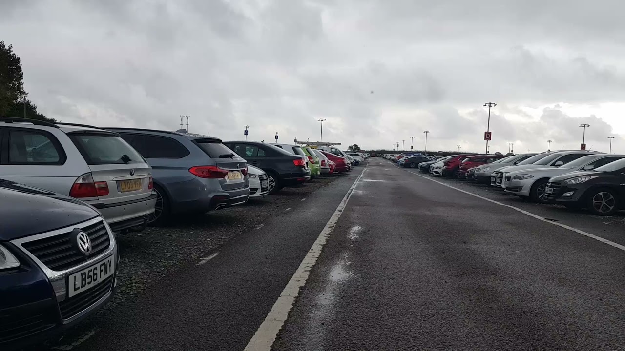 Luton Airport To Long Stay Car Park via Car Hire
