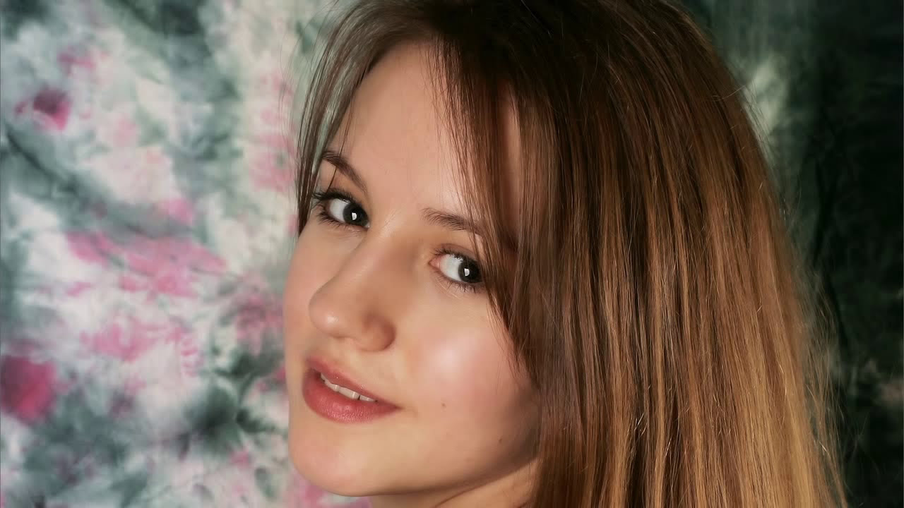Ragyogj!(A nő dicsérete). - B. Radó Lili. Nőnapi Köszöntő