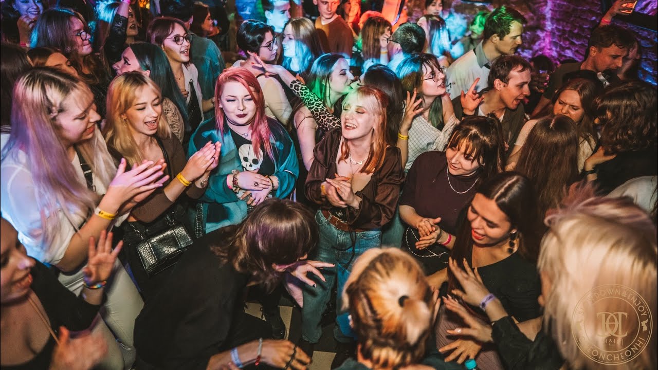 케이팝 파티 in 크라쿠프 폴란드 | K-POP PARTY in Krakow Poland
