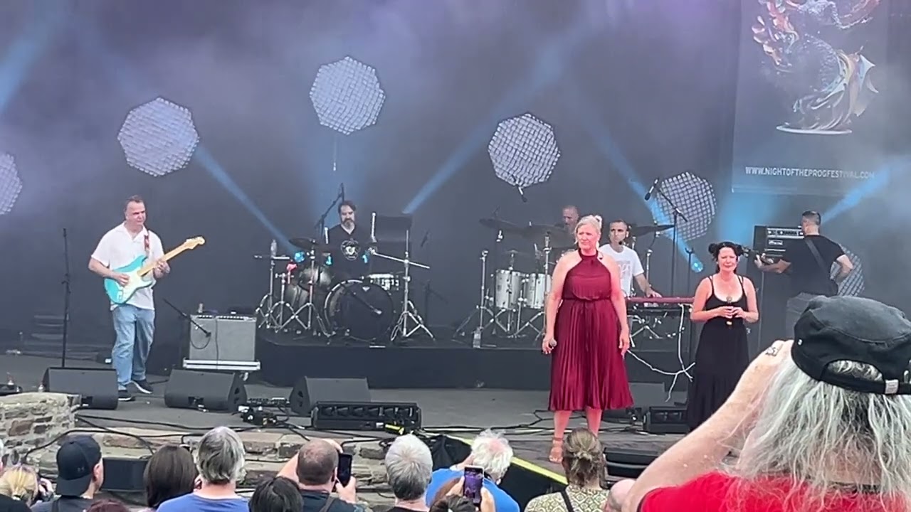 IZZ - Where I Belong (Loreley, Final Night of the Prog Festival 2024)