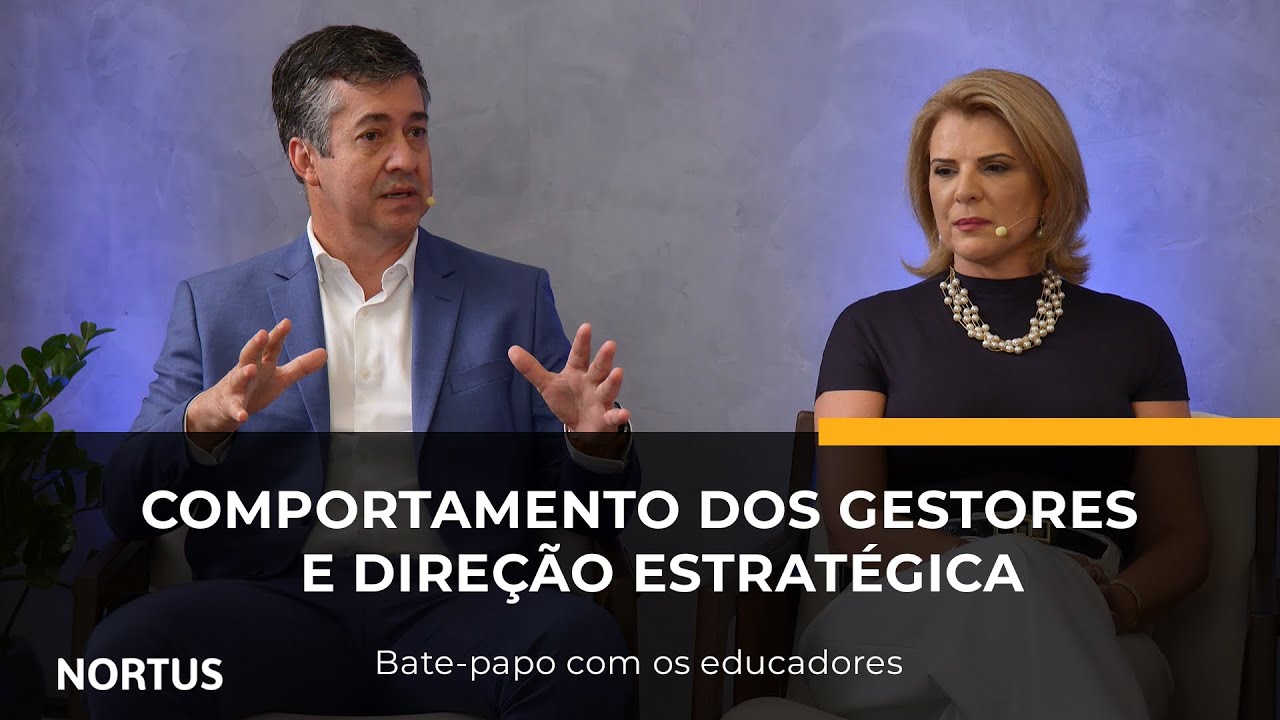 Como o comportamento dos gestores impacta na direção estratégica da organização