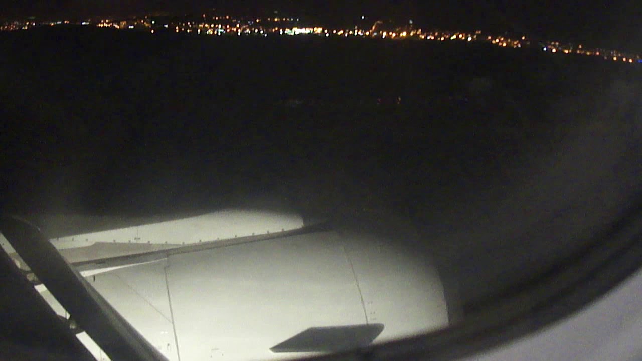 إقلاع رحلة الخطوط السعودية من جدة  Takeoff from Jeddah at night
