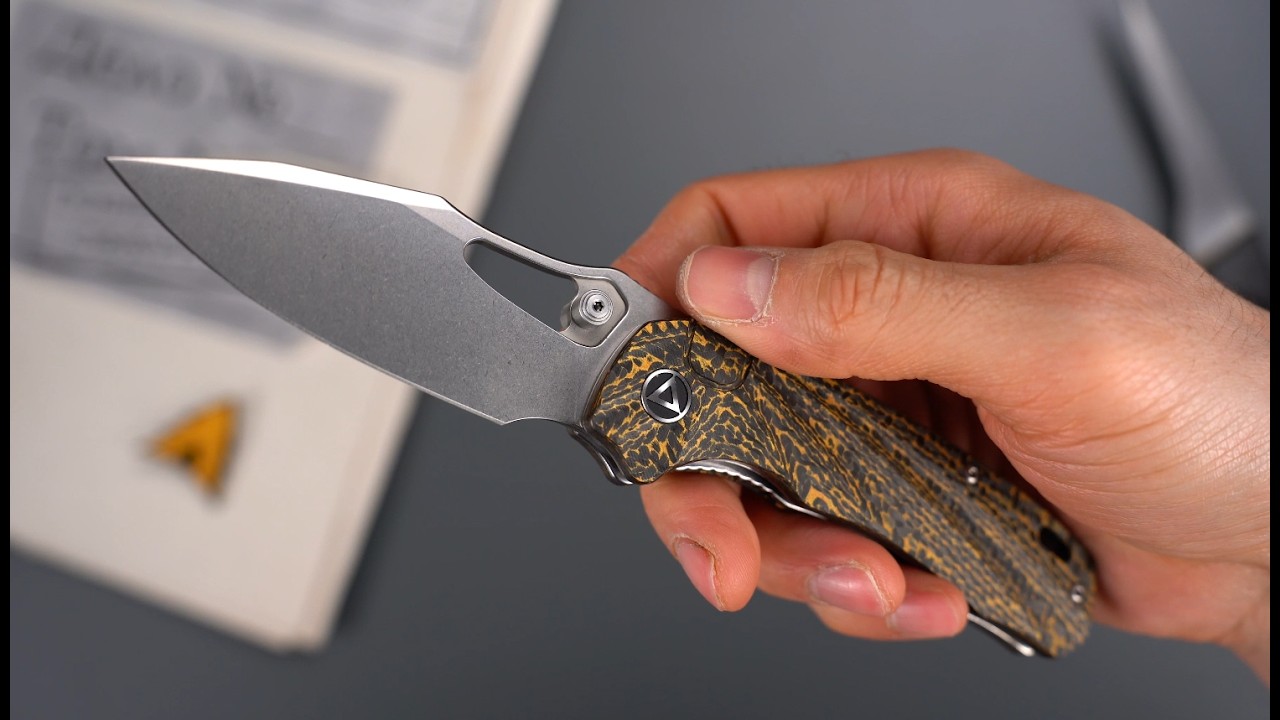 Нож QSP Hornbill stonewash сталь S35VN рукоять Golden CF (QS146-A1)