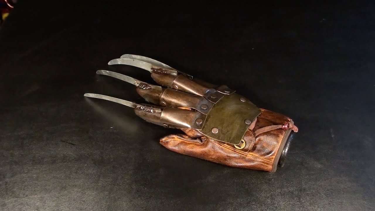 Turmoil In The Toybox - NECA NOES 3 Freddy Krueger Glove Prop Replica