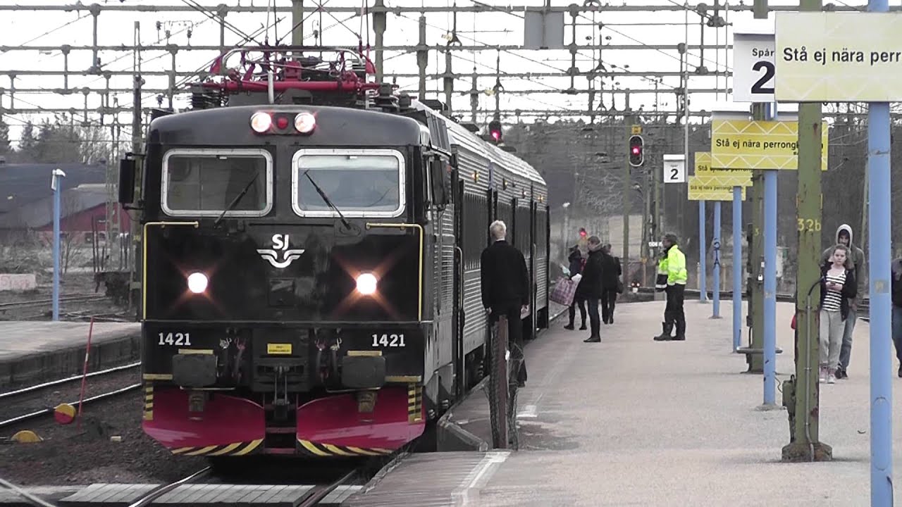 SJ RC6 1421 med regiontog til Gøteborg