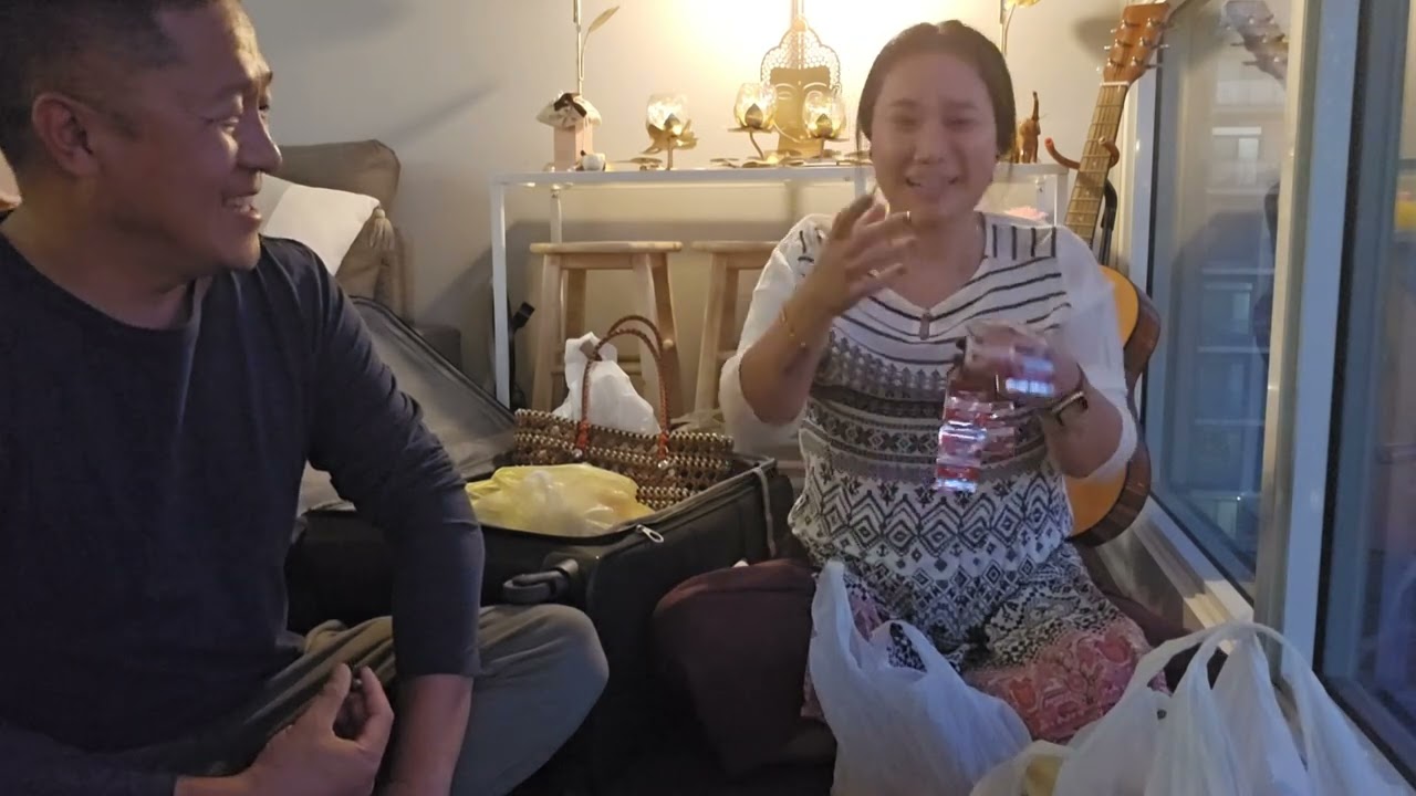 My Gaga is Back and with Gifts!! #tashidodo #tibetanvlogger #tibetan #tibetanyoutuber