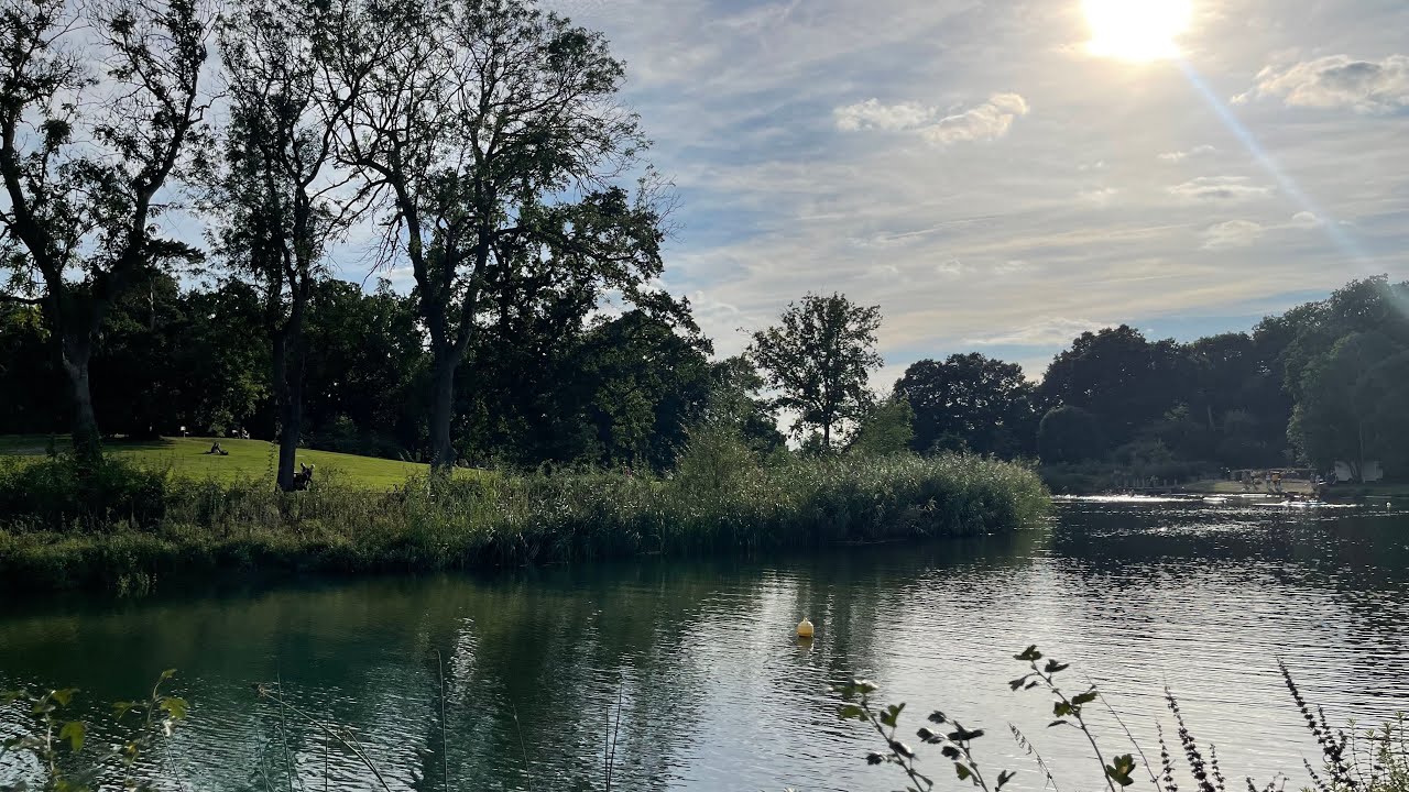 A late summer walk - Beckenham Place Park