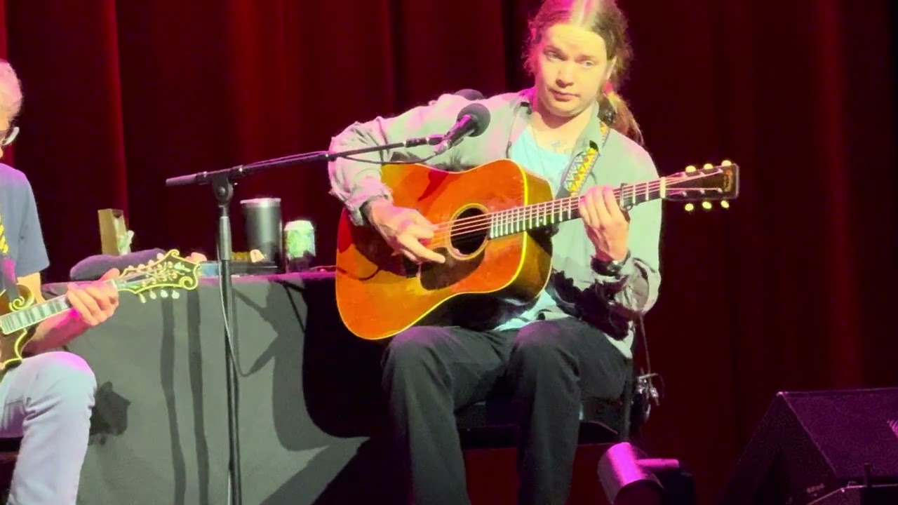 Billy Strings, Bryan Sutton, Royal Masat w/ Sam Bush ‘’St. Louis Blues’’ 9/15/25 Ryman Auditorium 
