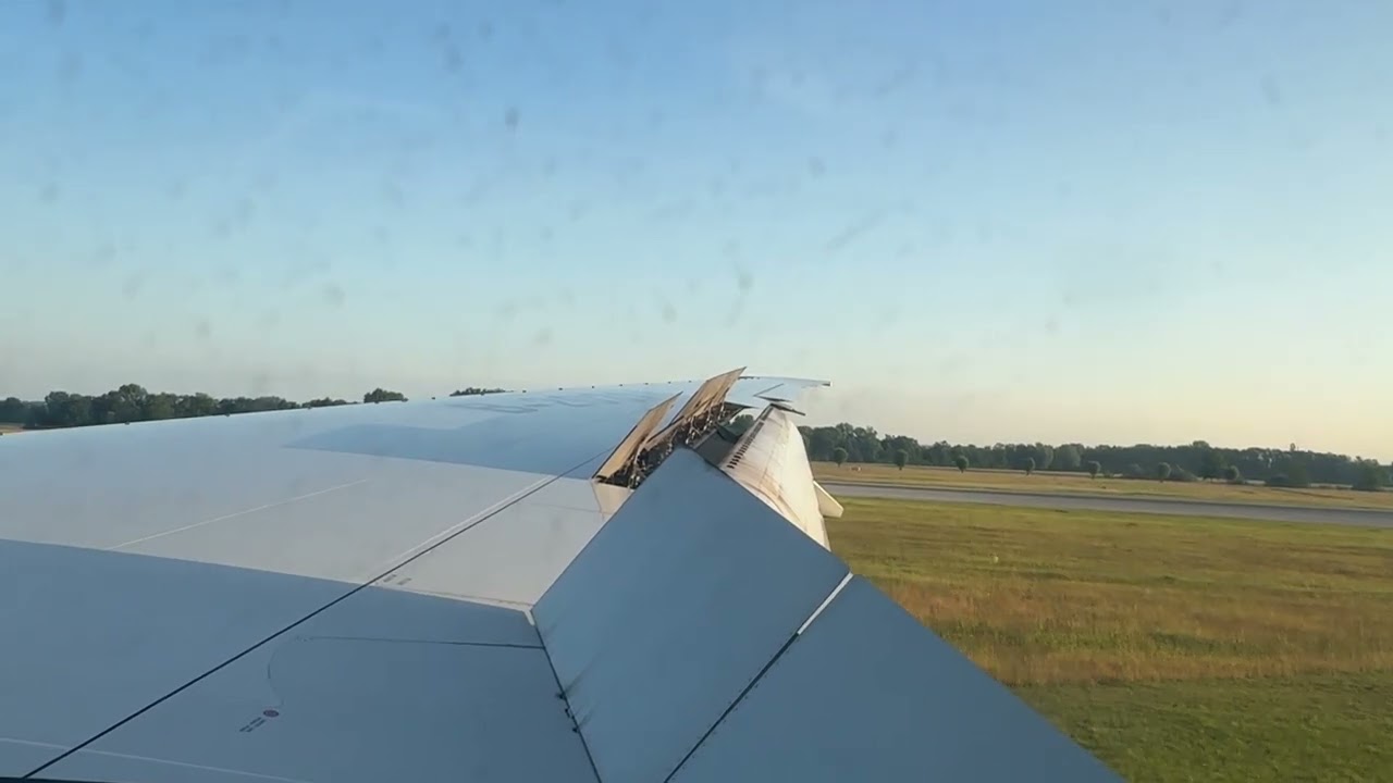Air China Boeing 777-300ER Flight 7319 Landing in Munich, Germany