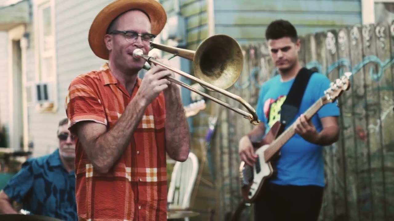 Voltige Antillais - Charlie Halloran and The Tropicales