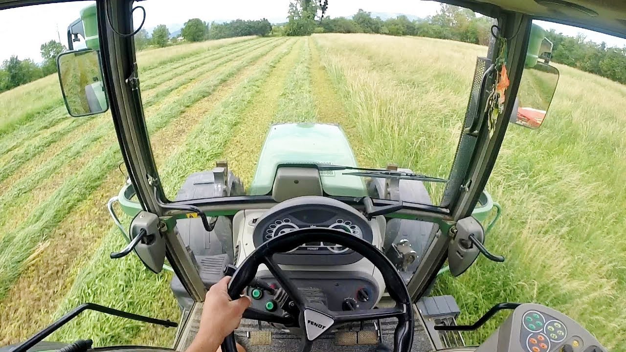 Cab View | Fendt 311 Vario + KUHN FC 283 GR II | Cutting Grass