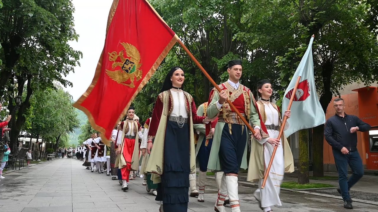 60 godina sa vama ,, Kud Tekstilac Bijelo Polje -  defile gradom  2024