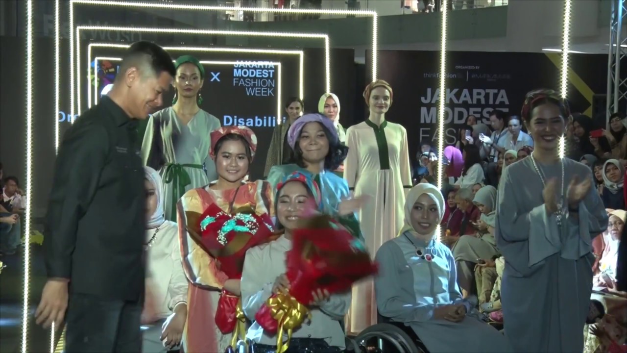 Jakarta Modest Fashion Week - Dream and Design for Disabilities Runway