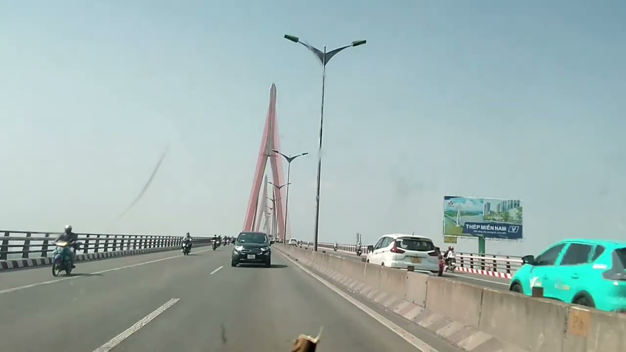 Cầu Cần Thơ và cầu Mỹ Thuận