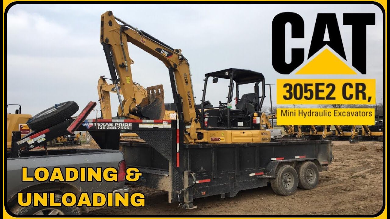 Mini excavator CAT 305E2 loading and unloading