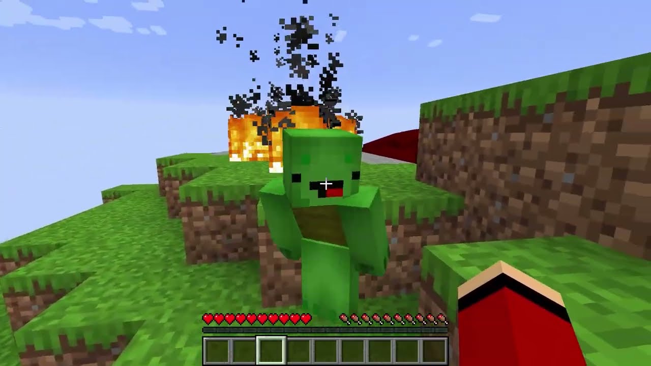 VOLCANO vs Mikey & JJ Doomsday Bunker in Minecraft! (Maizen)